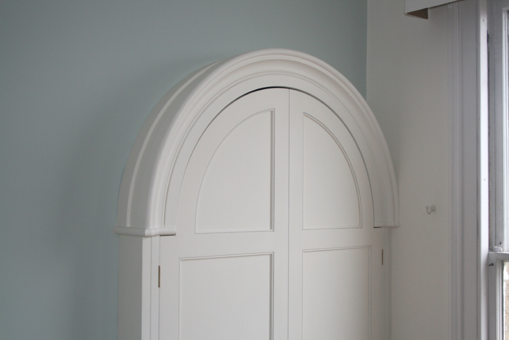 Back to Arched Wardrobes